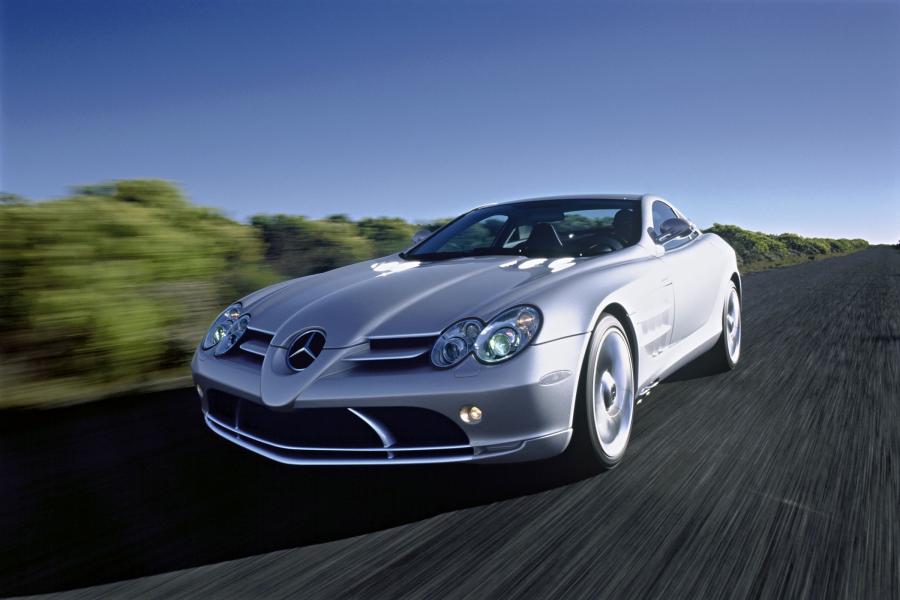  Mercedes-Benz SLR McLaren 2003 года  (фото 40 из 319)